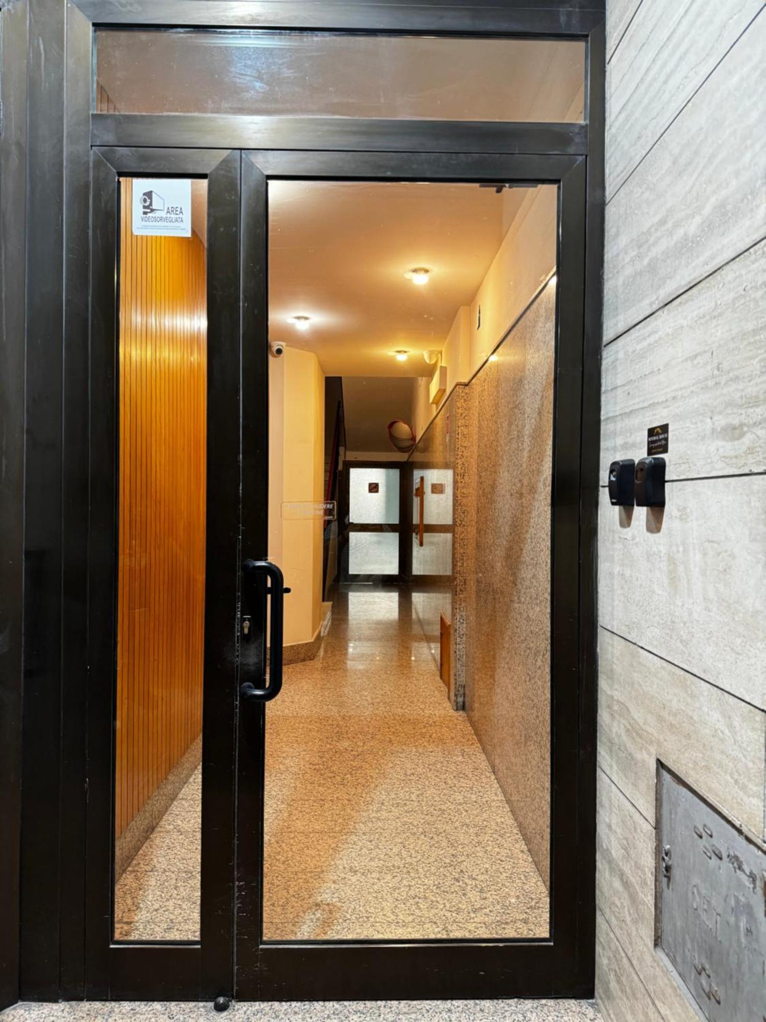 Luxury Apartment - Suite Cavour Bari Luaran gambar