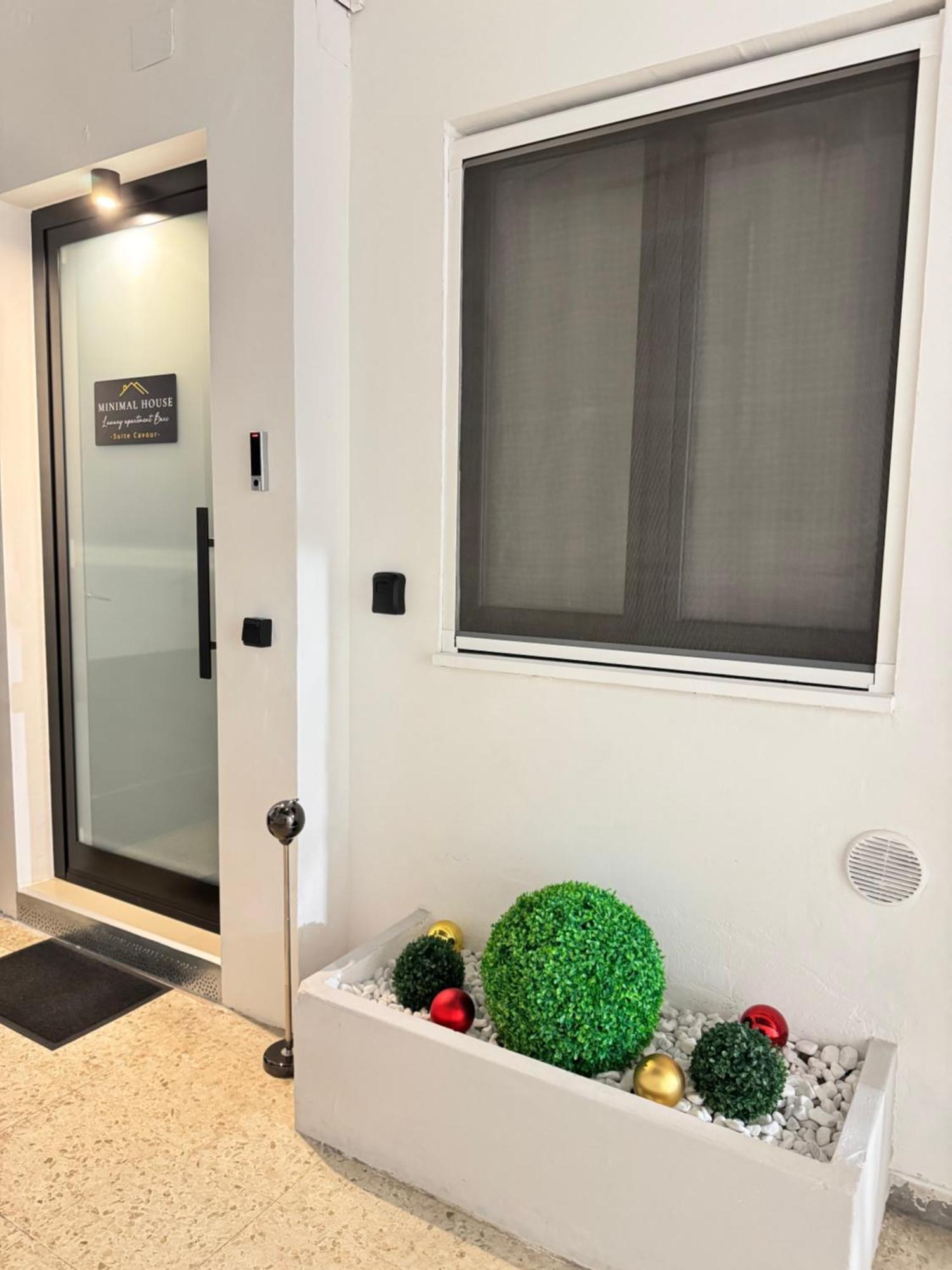 Luxury Apartment - Suite Cavour Bari Luaran gambar