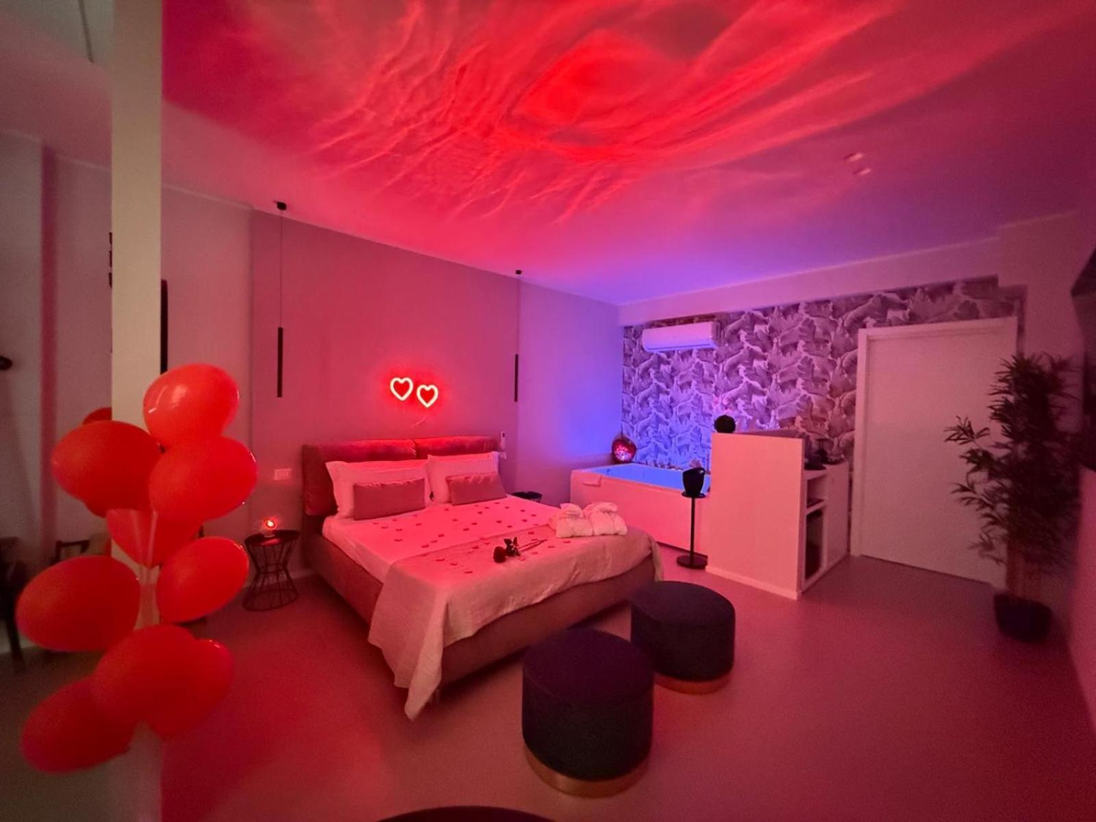 Luxury Apartment - Suite Cavour Bari Luaran gambar
