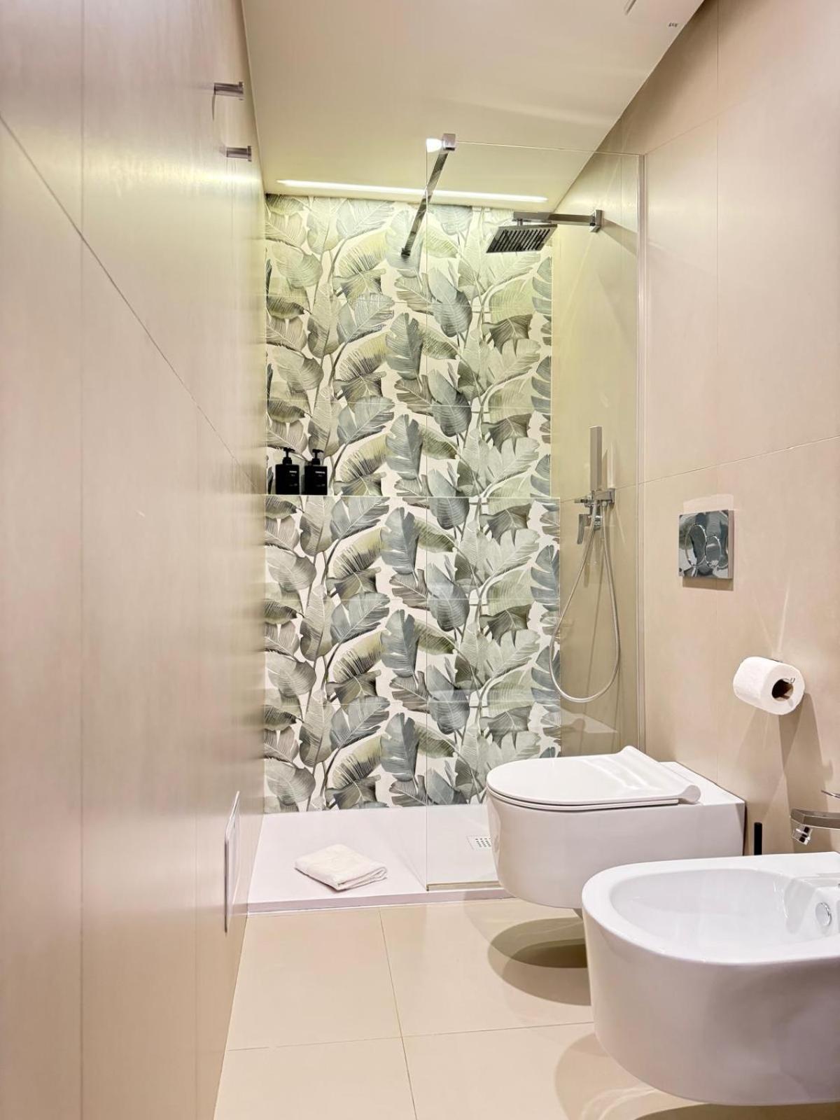 Luxury Apartment - Suite Cavour Bari Luaran gambar